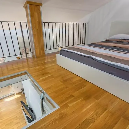 Apartment Paradiso With Sea View *